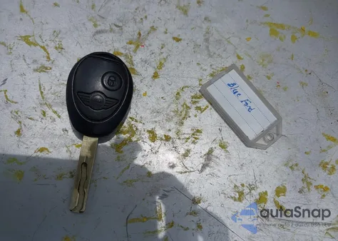 2004 Mini Cooper из США, поврежденный, VIN WMWRC33464TJ55538